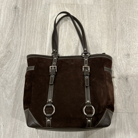 Coach 1941 chocolate brown suede shoulder bag. - Picture 2 of 8